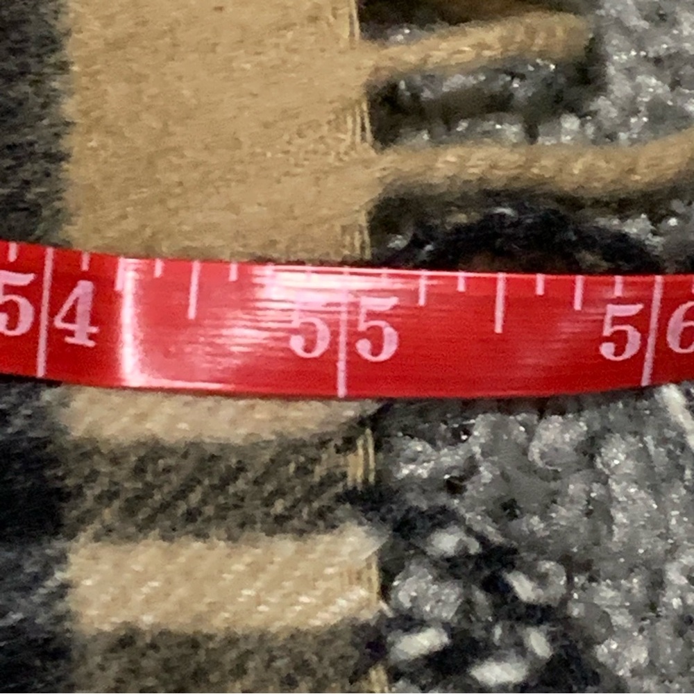 Burberry Cashmere Scarf - Picture 6 of 7